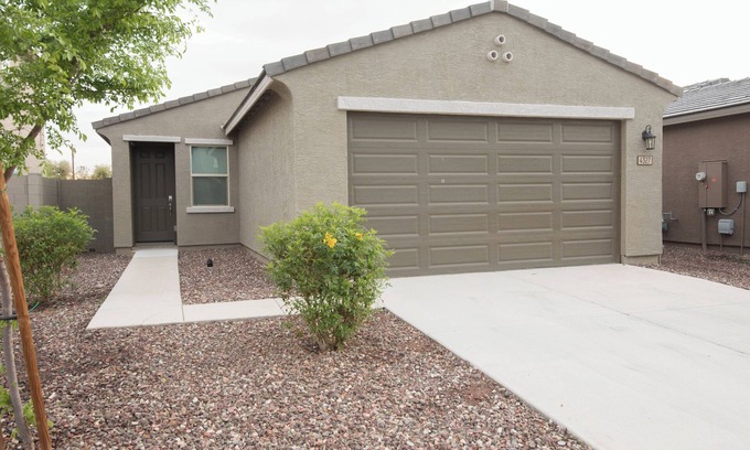 Laveen Village Casa | 3-bedroom house in welcoming Laveen with WiFi, AC