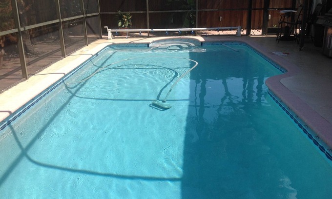 Pembroke Pines Casa | Casa de 3 dormitorios con piscina privada de agua salada climatizada, barbacoa, ubicación tranquila