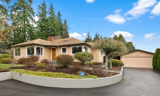 Puyallup Casa | 3 Bedroom House with large Garden - Pet friendly