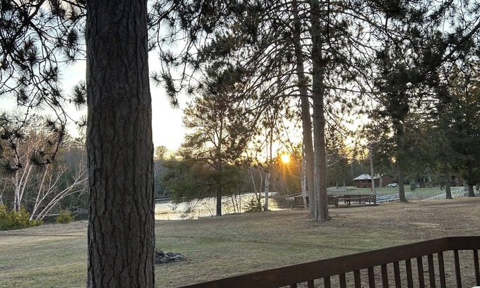 Hayward Cabina | 3-bedroom lake front cabin on Chippewa Flowage -Dun Rovin Road - Hayward, WI