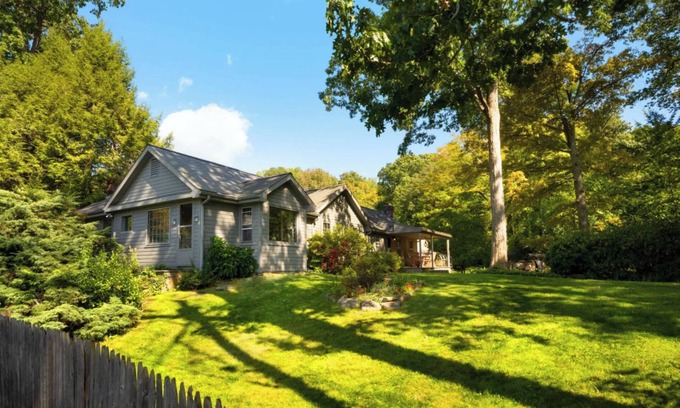 South Salem Casa | 3-bedroom Lakefront House w/Pool, Lakeside Dock, Sunset Views