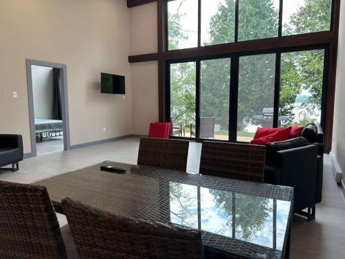 Lakefield Casa | 3-bedroom Lakefront Villa #9