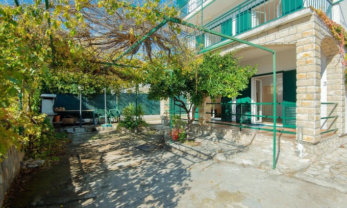 Brodarica Apartamento | Precioso apartamento de 3 dormitorios.