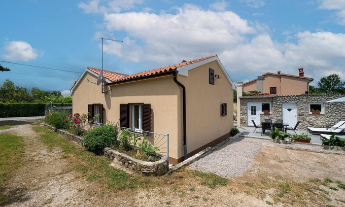 Presika Casa | Hermosa casa de 3 dormitorios en Labin