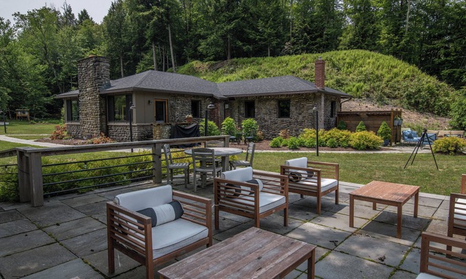 Livingston Manor Casa | 3-bedroom luxury home with Catskill charm