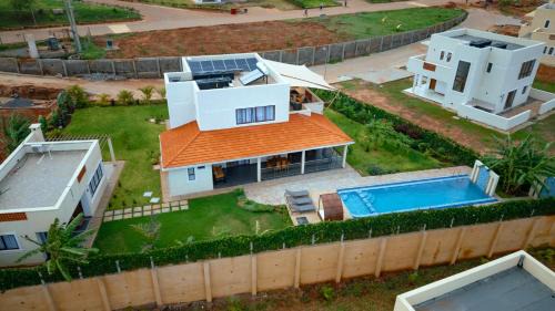 Central Kenya Coast Casa | 3 Bedroom Maisonnete