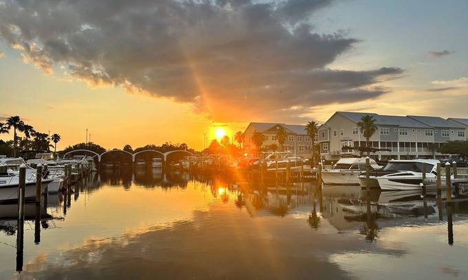 Pinellas Point Casa | 3-bedroom Marina Home on Water w/Private Elevator/Garage/Balcony in St Pete, FL
