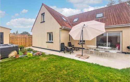 Desvres Casa | 3 Bedroom Nice Home In Desvres