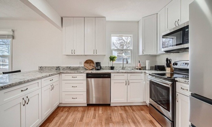 Barths Casa | This house is a 3 bedroom(s), 1.5 bathrooms, located in Wheat Ridge, CO.