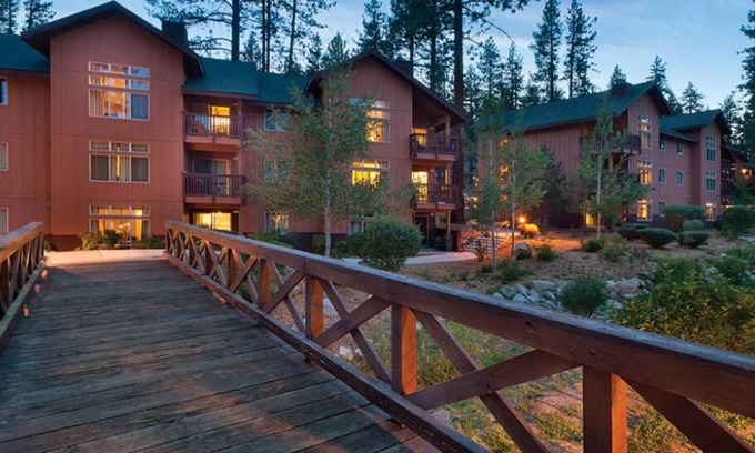 Round Hill Village Complejo | 3-bedroom resort in beautiful Zephyr Cove with WiFi, fitness room