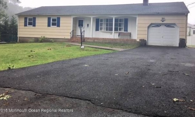 Oakhurst Apartamento | 3 Bedroom Single family 139782 by Houzlet