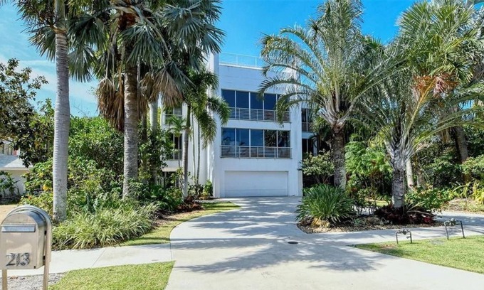 Ringling Estates Apartamento | 3 Bedroom Single family 319543 by Houzlet