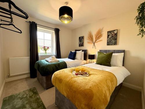 Peterborough Casa | 3 bedroom spacious Home in Hampton Water -Peterborough
