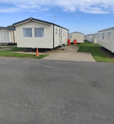 Whitley Bay Complejo | 3 Bedroom Static Caravan, Sleeps 8, New 2025!