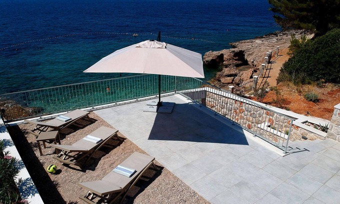 Ivan Dolac Casa | Impresionante casa de 3 dormitorios en.