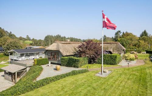 Hvalpsund Casa | 3 Bedroom Stunning Home In Farsø