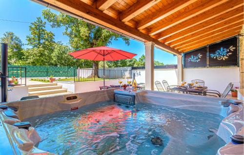 Jursici Casa | 3 Bedroom Stunning Home In Brscici