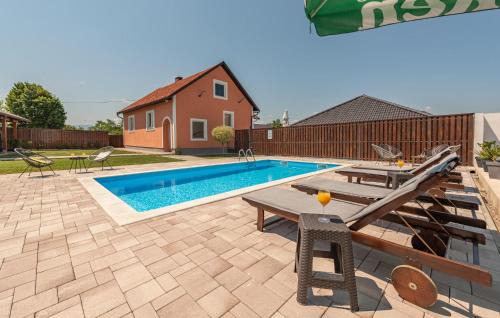 Otocac Casa | 3 Bedroom Stunning Home In Otocac