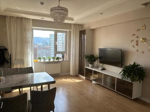 Downtown Ulaanbaatar Apartamento | 3 Bedroom Stunning Views