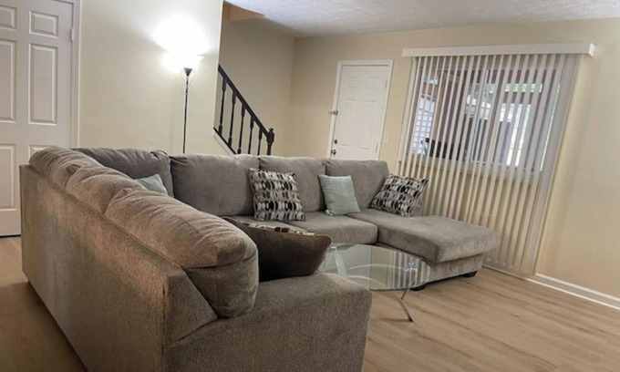 Peachtree Corners Casa | 3-bedroom townhome in peaceful Norcross with AC