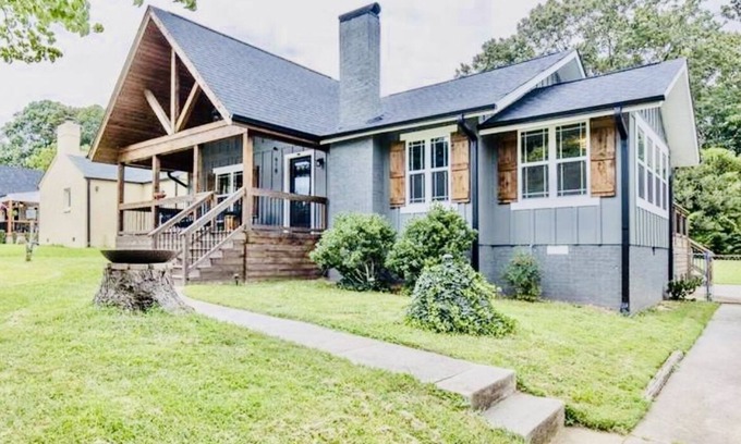 High Point Casa | 3-bedroom vacation home 5 minutes from High Point University