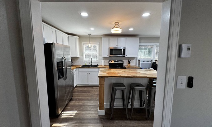 Lillington Casa | 3-bedroom vacation home near Cape Fear River