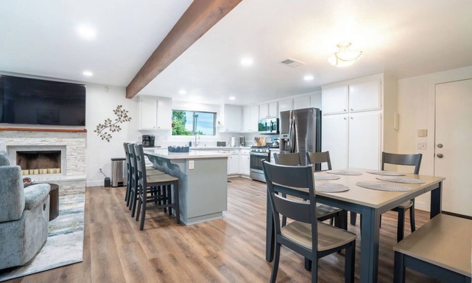 Vista Casa | 3-bedroom vacation home 16 minutes from LEGOLAND® California