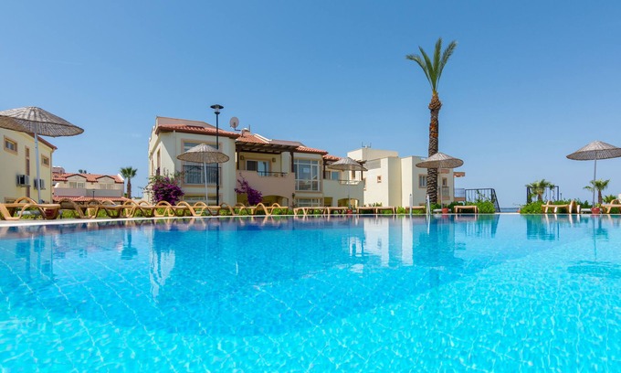 Dagbelen Villa | APOLLONIU SPA BEACH RESORT VILLA DE 3 DORMITORIOS