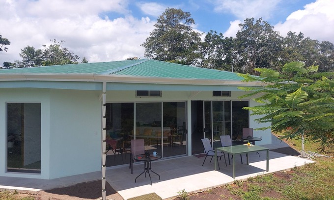 Barú Villa | 3-bedroom villa Platanillo, Wifi, AC, at river, magnificent view on forests.