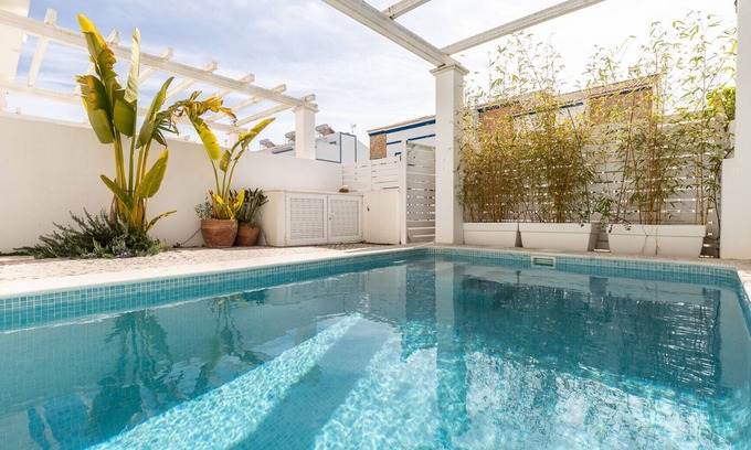 Manta Rota Villa | Villa de 3 dormitorios con piscina privada y Wi-Fi by AlgarveManta (13V3)