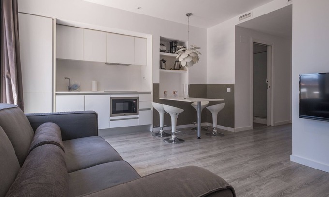 Hostafrancs Apartamento | 3 bedrooms apartment next to Plaza España