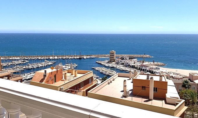 Aguadulce Apartamento | 3 habitaciones dobles - Terraza con vistas al mar - WIFI 500mbps