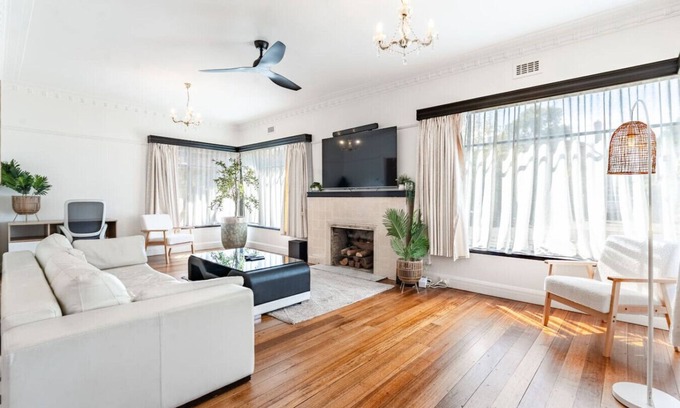 Lake Wendouree Casa | 3 Bedrooms By The Lake | Top Location