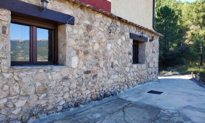 Riópar Casa | Casa de 3 habitaciones con terraza amueblada y WiFi en Albacete
