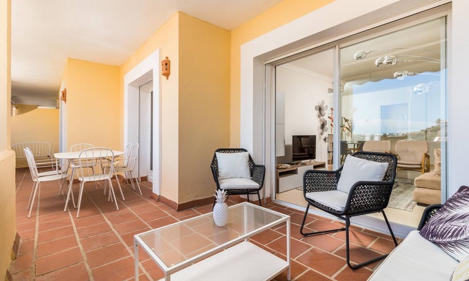 Benahavis Apartamento | 3 dormitorios en el moderno complejo en La Quinta Golf & SPA