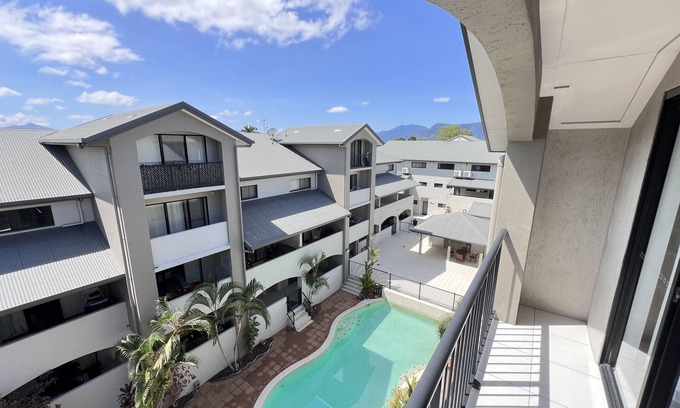 Parramatta Park Apartamento | 3 Bedrooms with En-suite Apartment in Cairns