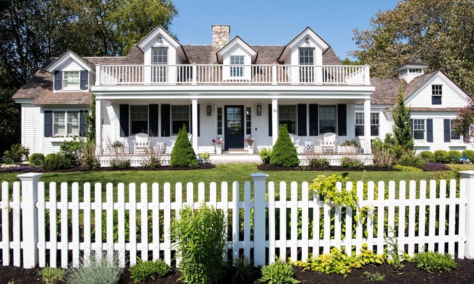 Cape Porpoise Casa | 3 Beds, 3.5 Baths, Upscale Home with Cape Porpoise Harbor Views