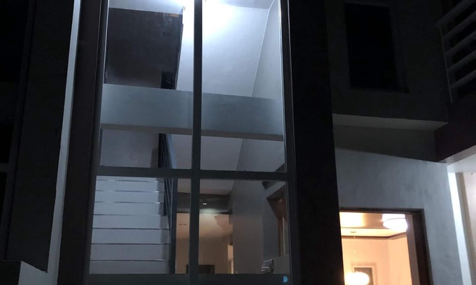 Bacoor City Casa | 3 HABITACIONES / 4 BAÑOS A ESTRENAR - CASA DE CIUDAD DE 3 PISOS en BACOOR