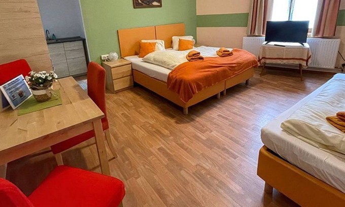 Mondsee Apartamento | 3-bettzimmer Classic mit Küche - Pension Göschlberger