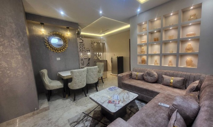Lalkothi Apartamento | 3 BHK Luxury Apartment | Bapu Nagar | Jaipur