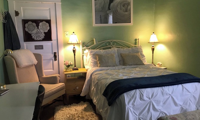 Whittier Apartamento | Bungalow jardín encantador