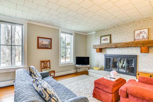 Cape Vincent Casa | 3 Blocks to Lake Ontario Getaway in Cape Vincent!