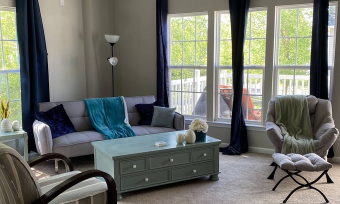 Paw Creek Casa | 3 bedroom, 2.5 bath unit with great view 2 min to Blakeny