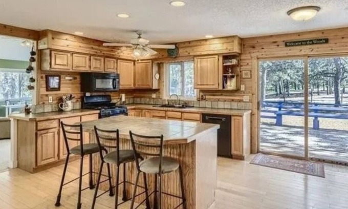 Colorado Springs Casa | 3 Br/2 Ba Home on 5 Acres-Movements of Grace Farm