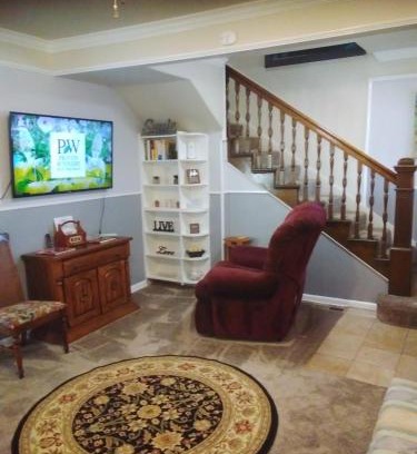 Tulsa Casa | 3-Br 2-Bath Family-Friendly Home -10 Min to Tulsa