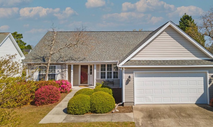 Myrtle Grove Casa | 3 BR, 2 Bath - Wheelchair Accessible Home. Weekly & monthly discounts!