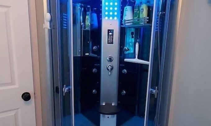 Craigsville Casa | 3BA Spa Escape- Steam Sauna, Jetted Tub – Near Summersville Lake, 2h to Snowshoe
