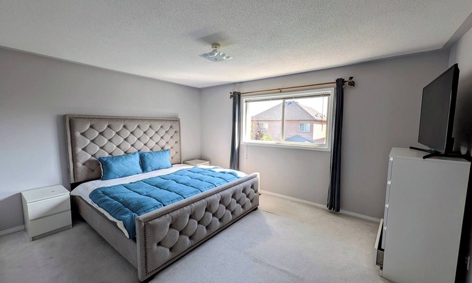 Churchill Meadows Casa | 3 Br Cozy I Spacious House I Quiet I Pet & Family Friendly I NEAR Toronto