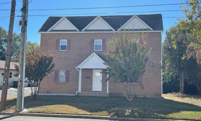 Mooresville Casa | 3 Br Gem in Downtown Mooresville
