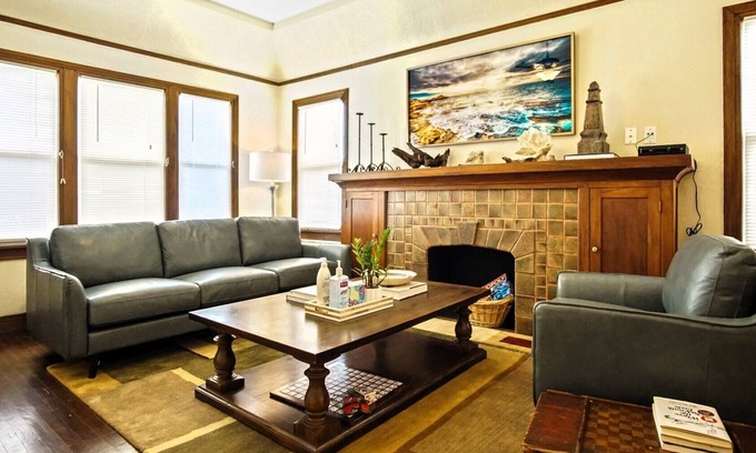 Central Oklahoma City Casa | 3 BR Historic Gem | 2 Baths | Modern Comforts | Near Downtown Bliss!